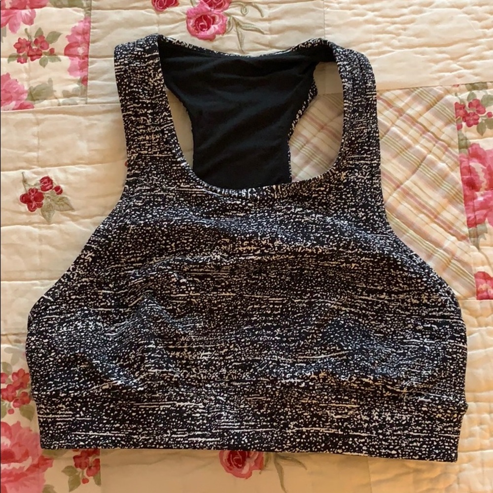 Lululemon sports bra size 2